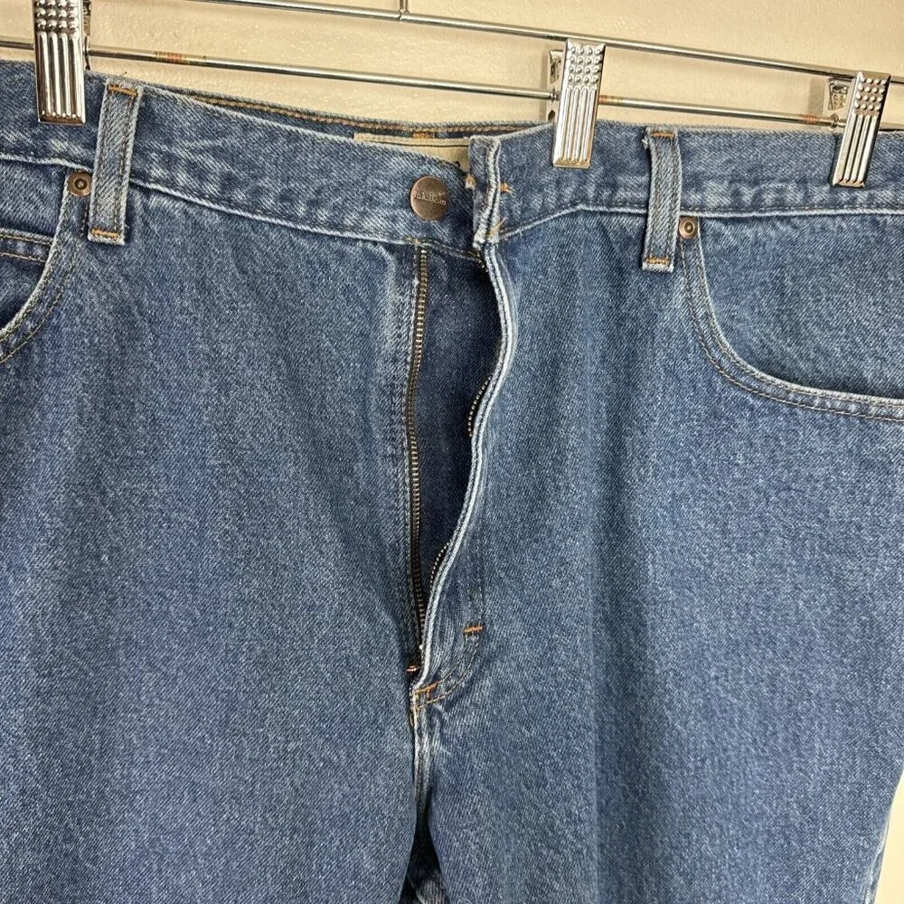 L.L. Bean Classic Fit Men's 42‎ Jeans Blue Straight Leg